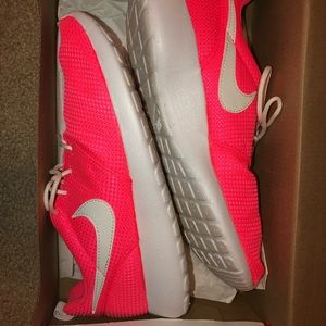 Nike Roshe runs